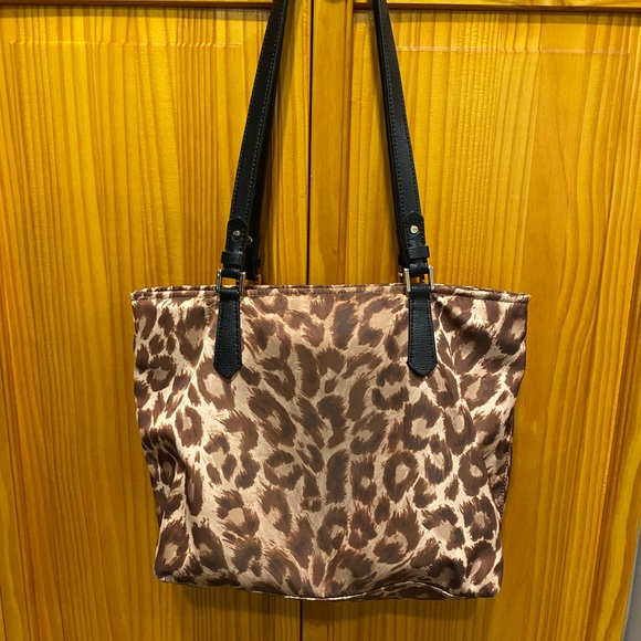 Kate Spade ♠️  Medium Leopard Handbag like New - Picture 2 of 7